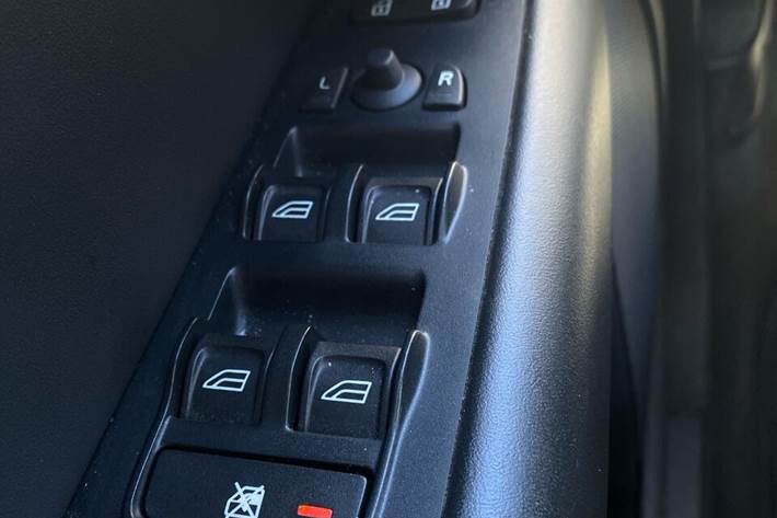 Sort Volvo V70 fra 2008