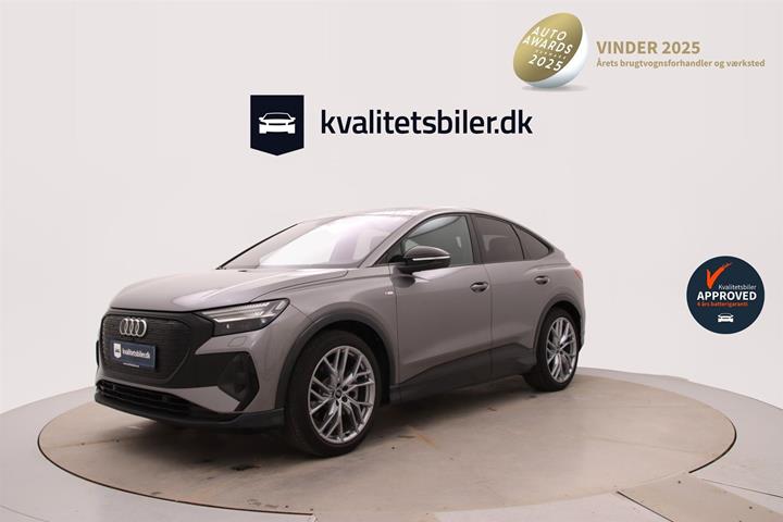 Grå Audi Q4 fra 2024 set udefra