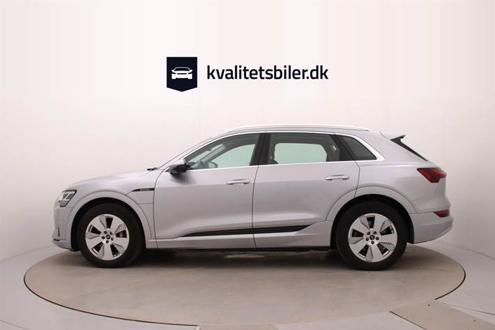 Sølv Audi e-tron fra 2020