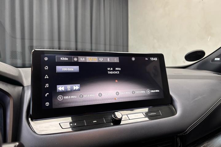Grå Nissan Qashqai fra 2022