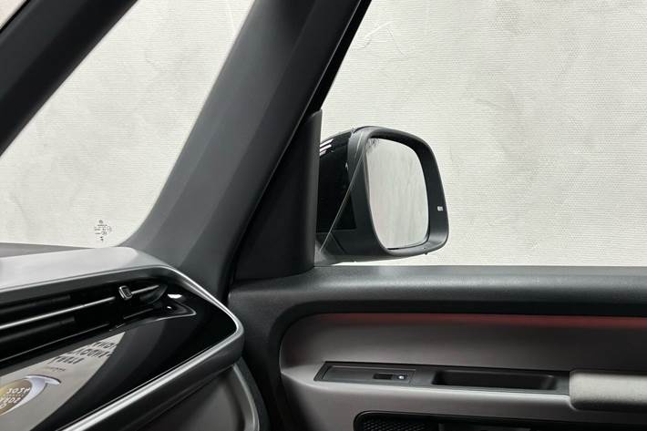 Sølv VW ID.Buzz fra 2023