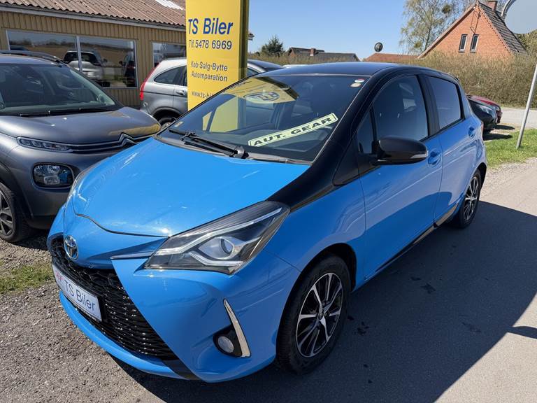 Toyota Yaris 1,5 Hybrid H3 Limited Edition E-CVT 100HK 5d Trinl. Gear