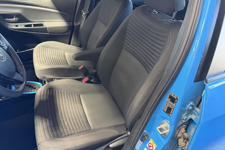 Sort Toyota Yaris fra 2019