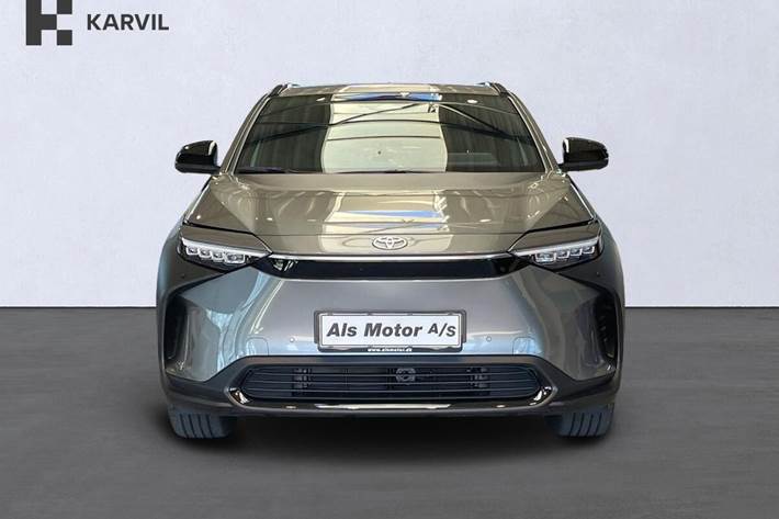 Sølv Toyota BZ4X fra 2025