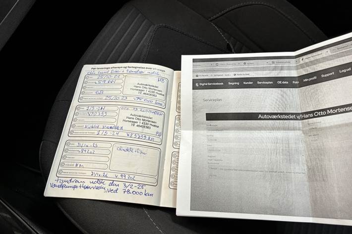 Beige Ford Focus fra 2016