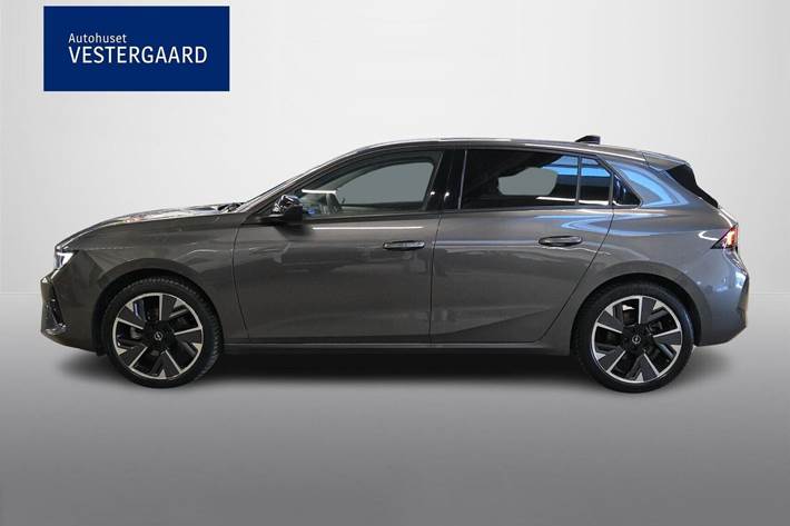 Grå Opel Astra-e fra 2024