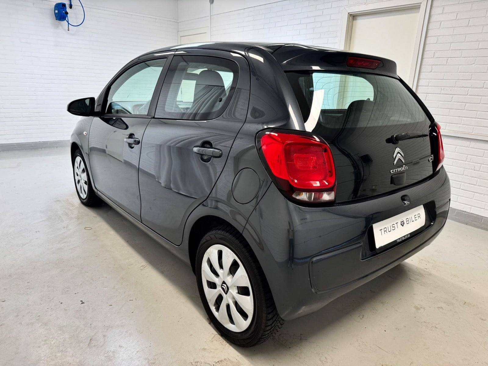 Grå Citroën C1 fra 2017