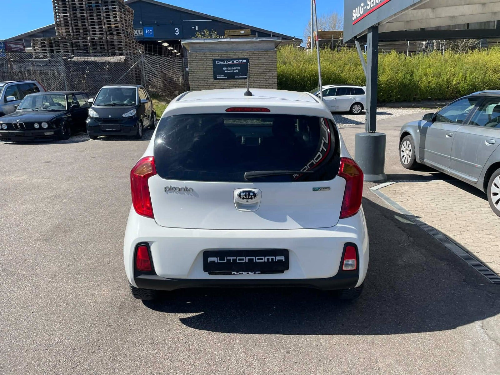 Hvid Kia Picanto fra 2016