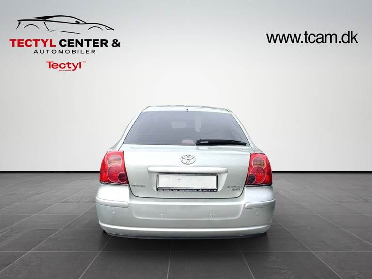 Toyota Avensis 2,0 Sol