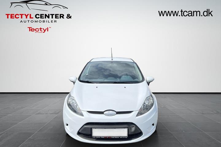 Hvid Ford Fiesta fra 2011
