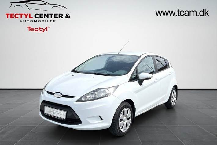 Hvid Ford Fiesta fra 2011