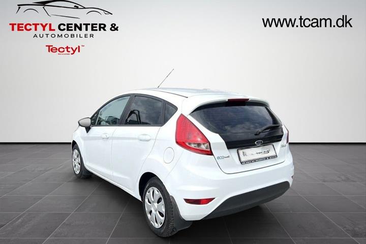 Hvid Ford Fiesta fra 2011