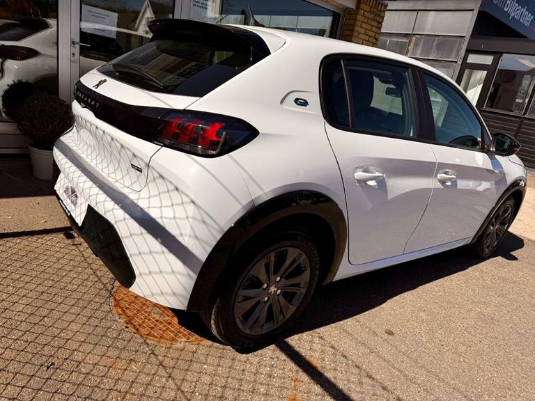 Peugeot e-208 50 Active