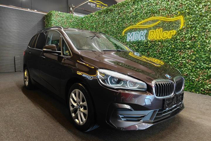 undefined BMW 218d fra 2020 set udefra