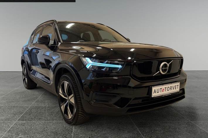 Sort Volvo XC40 fra 2022