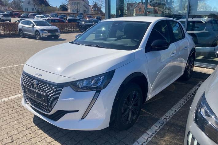 Hvid Peugeot e-208 fra 2022