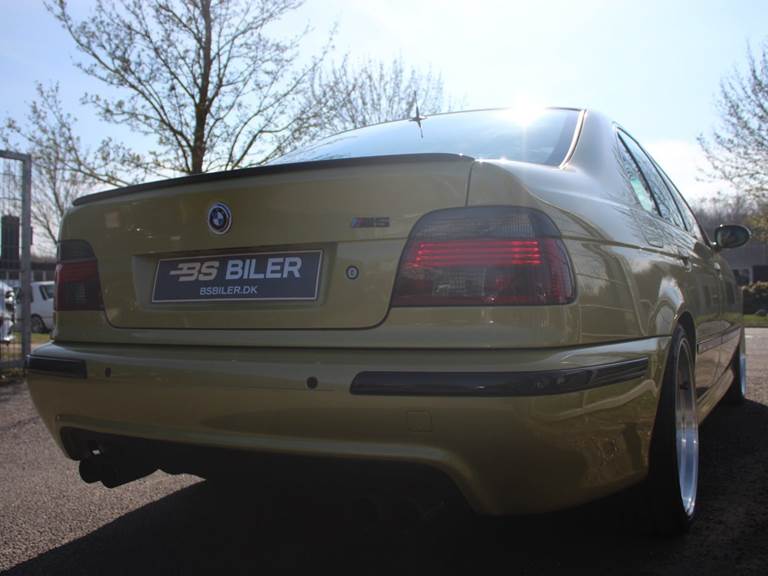 BMW M5 5,0