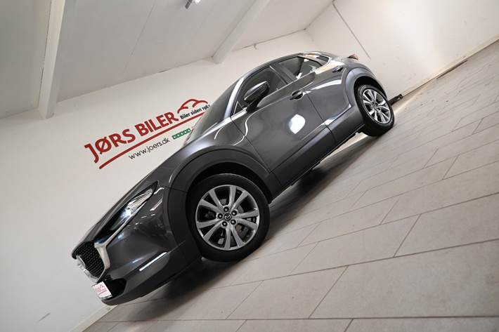 Grå Mazda CX-30 fra 2021