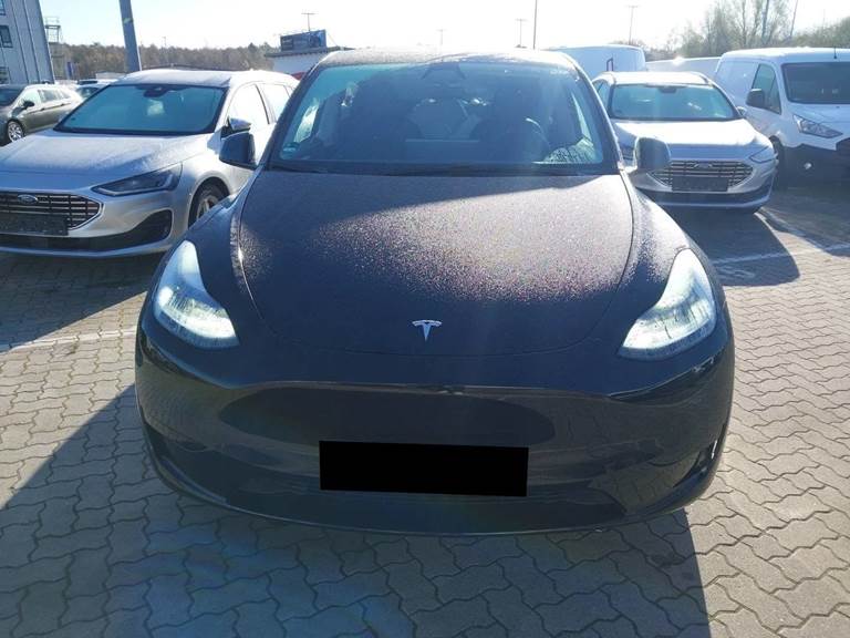 Tesla Model Y Long Range RWD