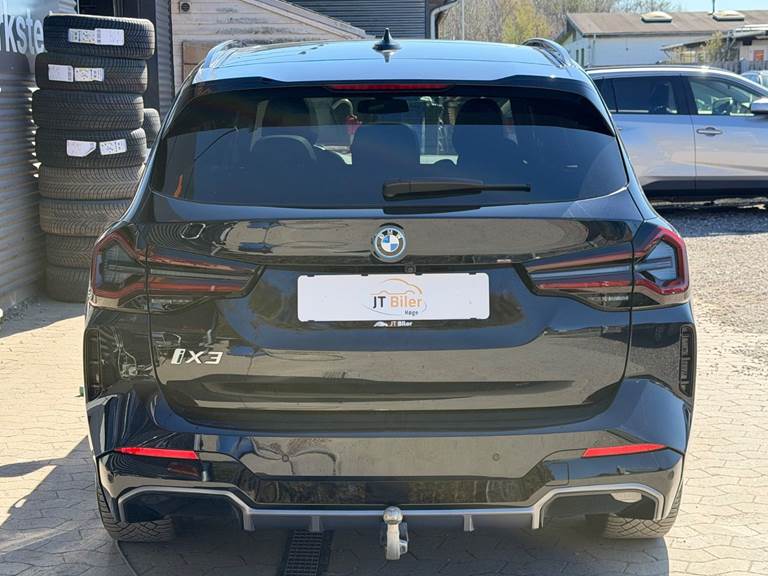 BMW iX3 Charged M-Sport