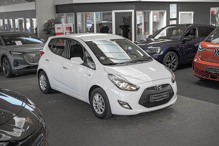 Hvid Hyundai ix20 fra 2017 set udefra
