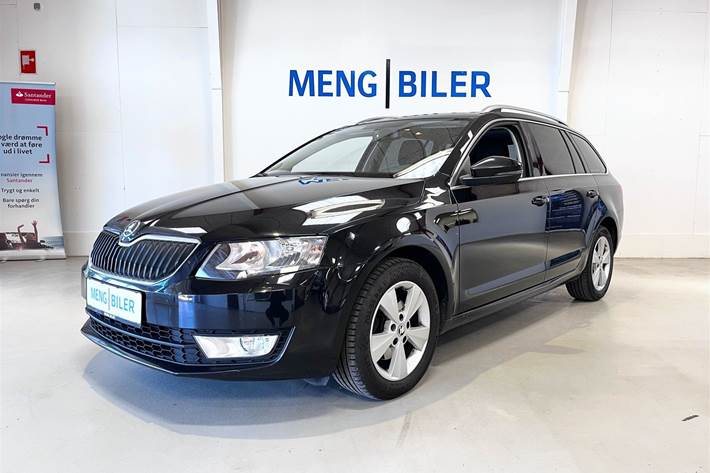 Sort Skoda Octavia fra 2014