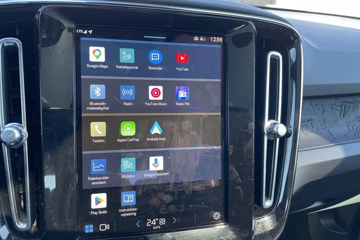 Sort Volvo C40 fra 2023