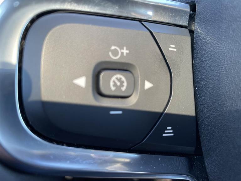 Volvo C40 P6 Recharge Core 231HK 4d Aut.