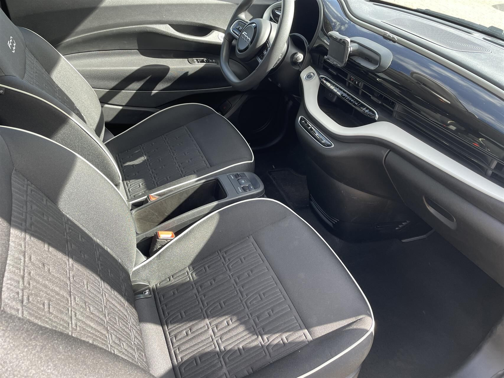 Sort Fiat 500e fra 2023