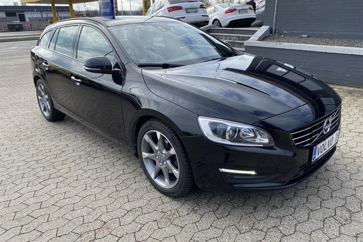Sort Volvo V60 fra 2018