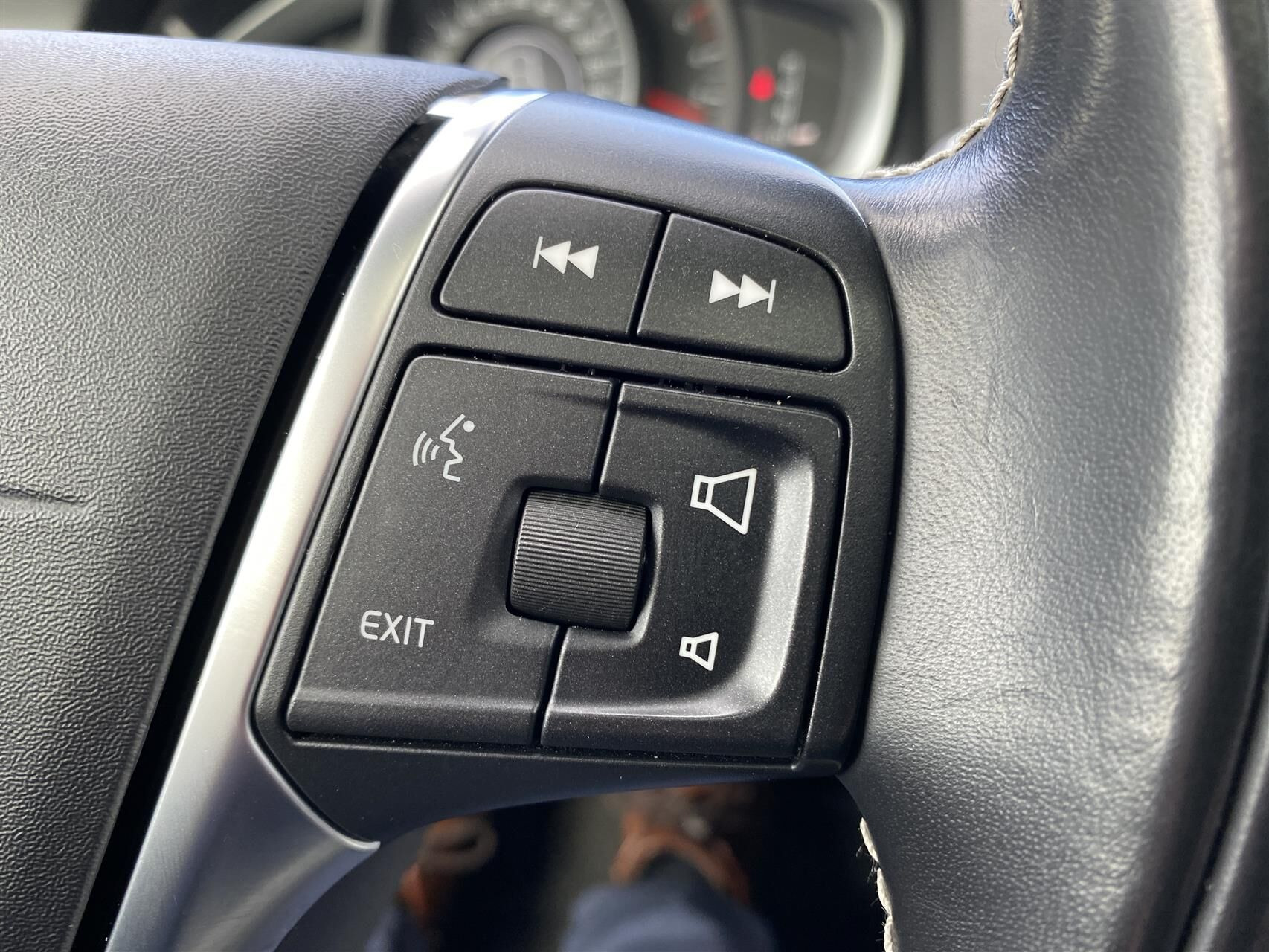 Sort Volvo V60 fra 2018