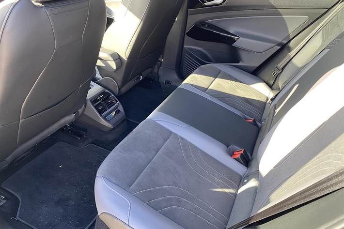 Grå VW ID.4 fra 2022