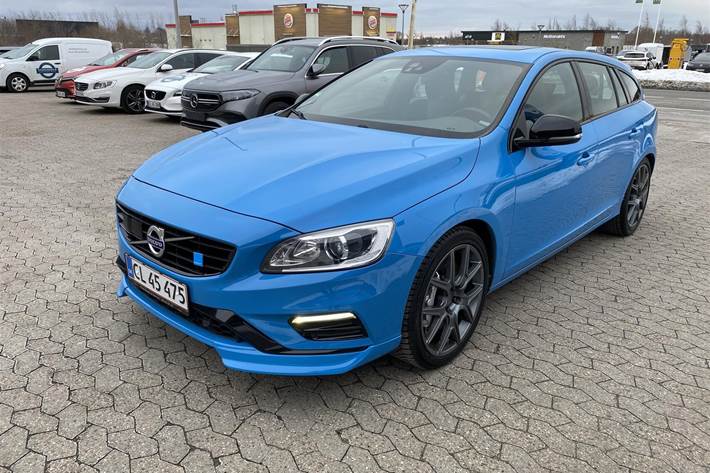 Blå Volvo V60 fra 2017