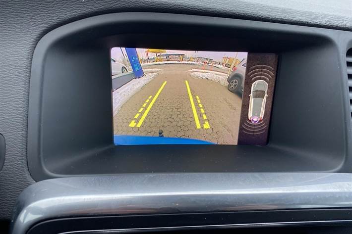 Blå Volvo V60 fra 2017