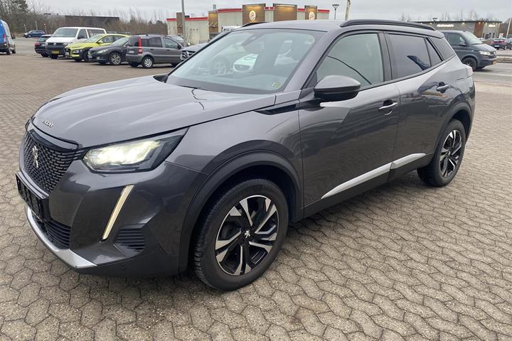 Grå Peugeot 2008 fra 2020