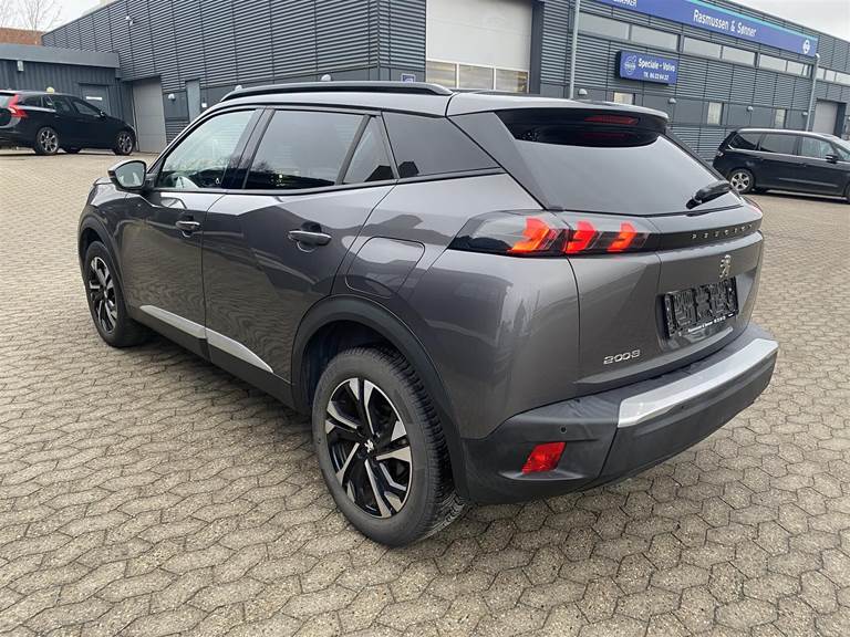 Peugeot 2008 1,2 PureTech Allure Pack 100HK 5d