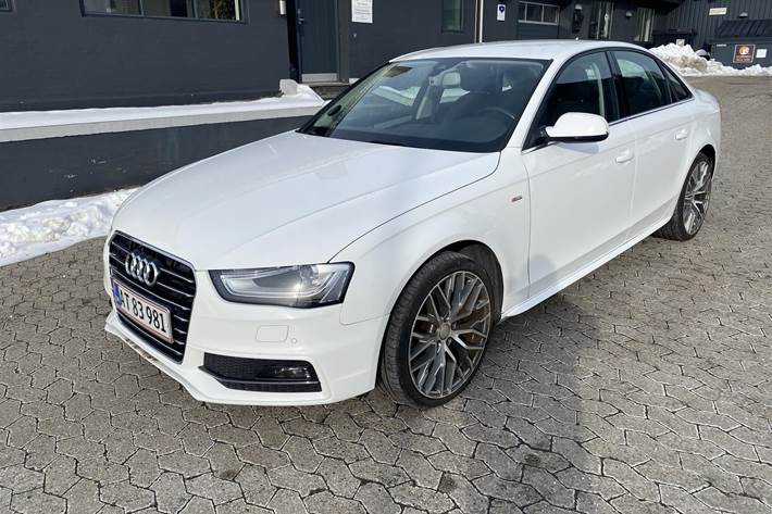 Hvid Audi A4 fra 2015