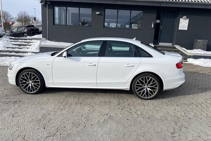 Hvid Audi A4 fra 2015