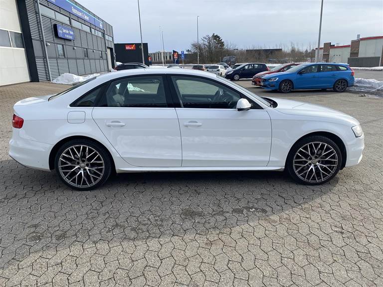 Audi A4 1,8 TFSI 120HK 6g