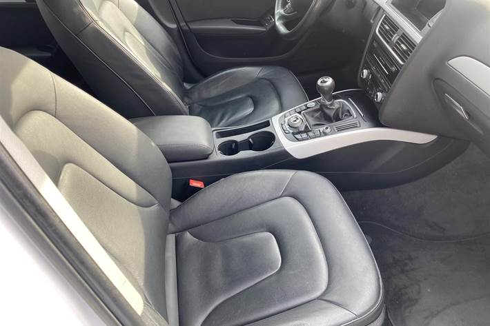 Hvid Audi A4 fra 2015