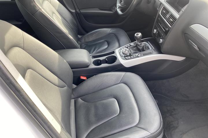 Hvid Audi A4 fra 2015