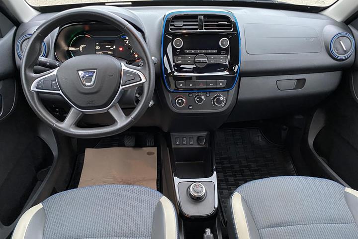 Hvid Dacia Spring fra 2022