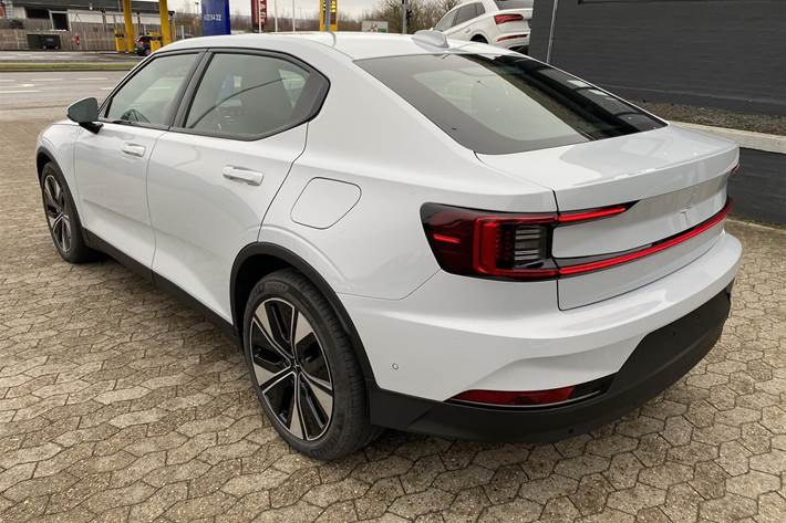 Grå Polestar 2 fra 2024