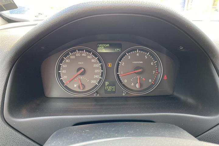 Blå Volvo C70 fra 2007 set indefra