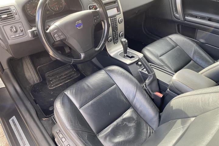 Blå Volvo C70 fra 2007 set indefra