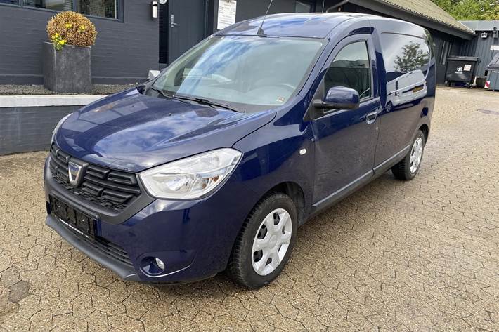 Blå Dacia Dokker fra 2019