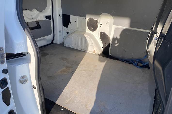 Hvid Dacia Dokker fra 2020