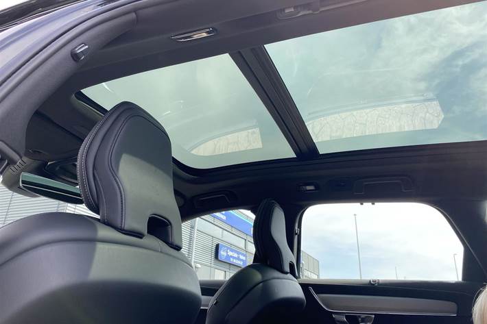 Sort Volvo V90 fra 2021