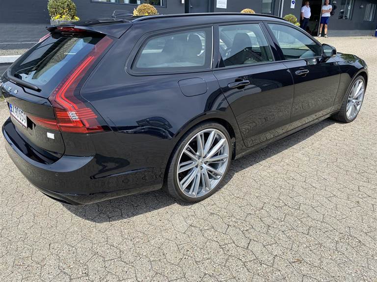 Volvo V90 2,0 T8 Recharge Plugin-hybrid R-design AWD 455HK Stc 8g Aut.