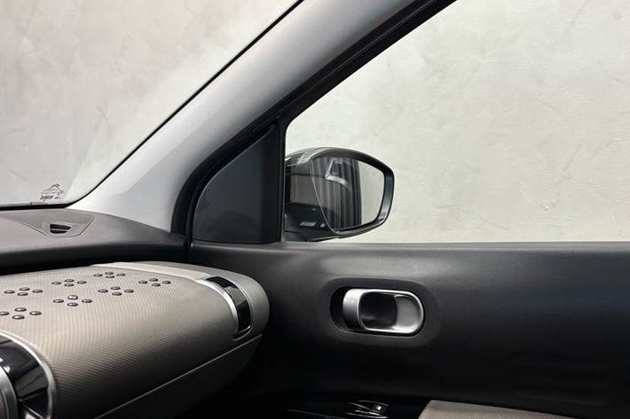 Blå Citroën C4 Cactus fra 2018